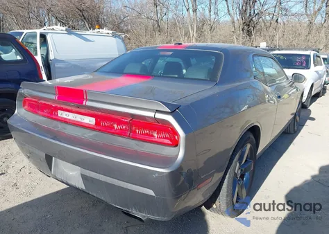 2012 Dodge Challenger Sxt z USA, uszkodzony, nr VIN 2C3CDYAG2CH262392